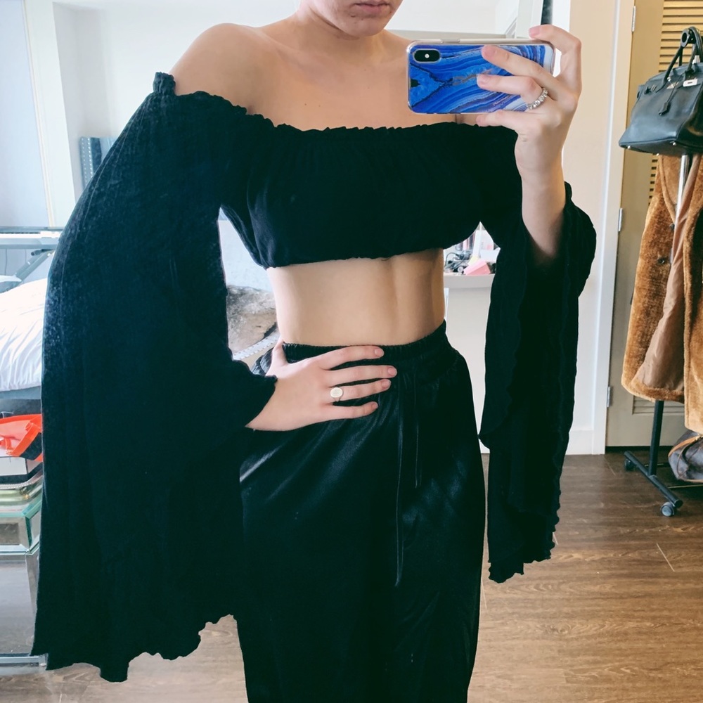 Nasty Gal Empire Sleeve Crop Top
